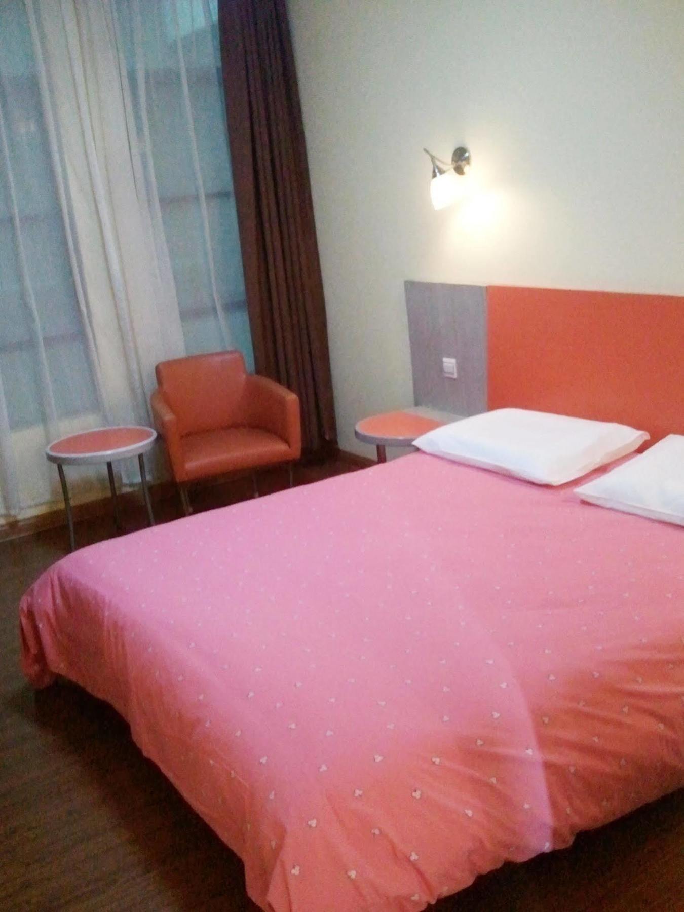 Homeinns Hotel Хойчжоу Екстер'єр фото
