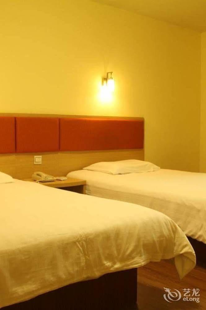 Homeinns Hotel Хойчжоу Екстер'єр фото