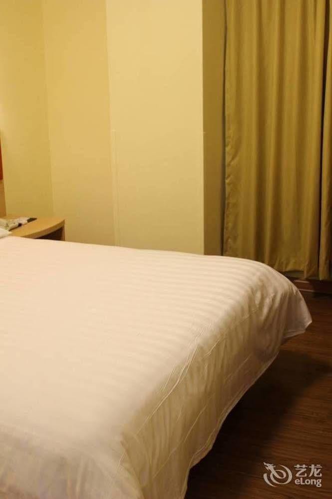 Homeinns Hotel Хойчжоу Екстер'єр фото