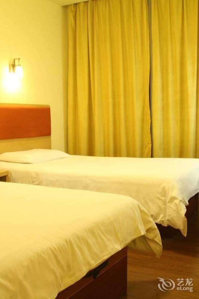 Homeinns Hotel Хойчжоу Екстер'єр фото