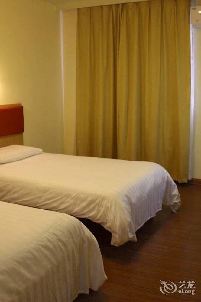 Homeinns Hotel Хойчжоу Екстер'єр фото