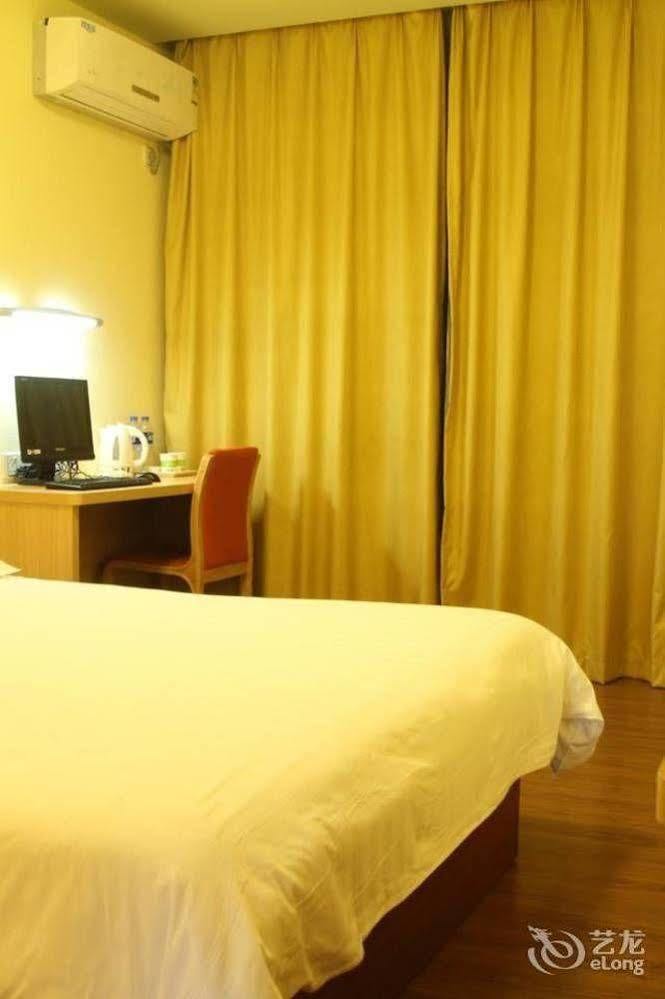 Homeinns Hotel Хойчжоу Екстер'єр фото
